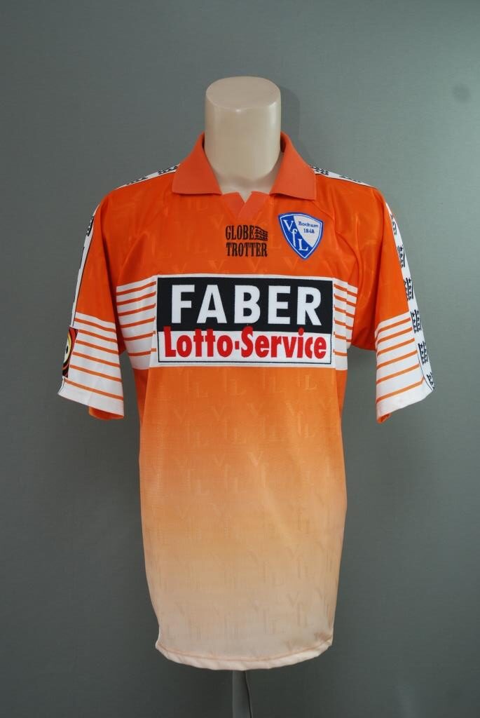 Spielertrikot von Yildiray Bastürk aus der Saison 2000/01